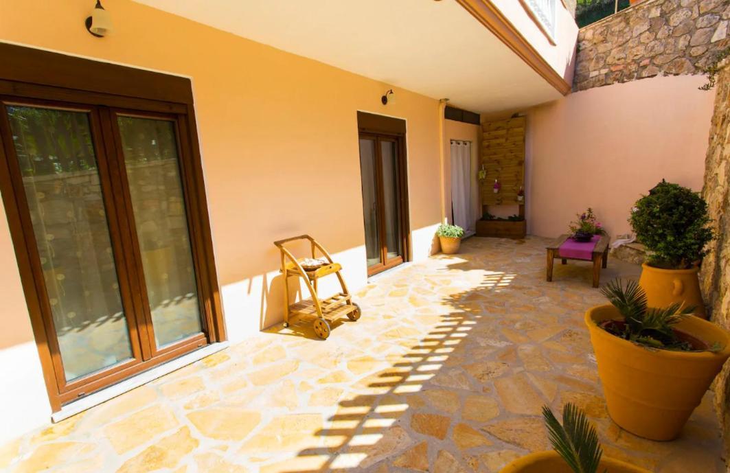Amaryllis House Apartment Parga Exterior photo